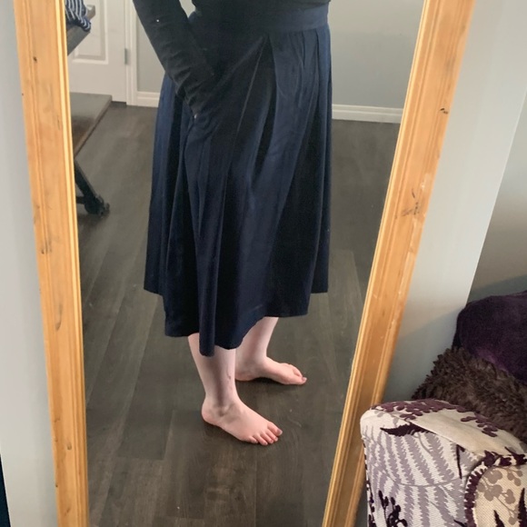 Navy Blue A-line Pleated Skirt with Pockets - Picture 4 of 5